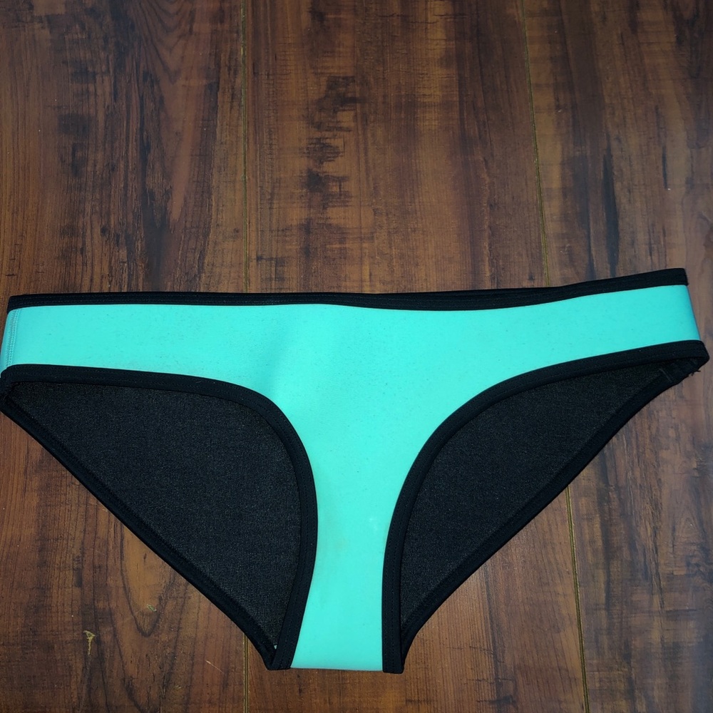Turquoise triangl bottoms